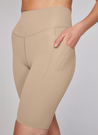 Pocket Spin Shorts - Sand